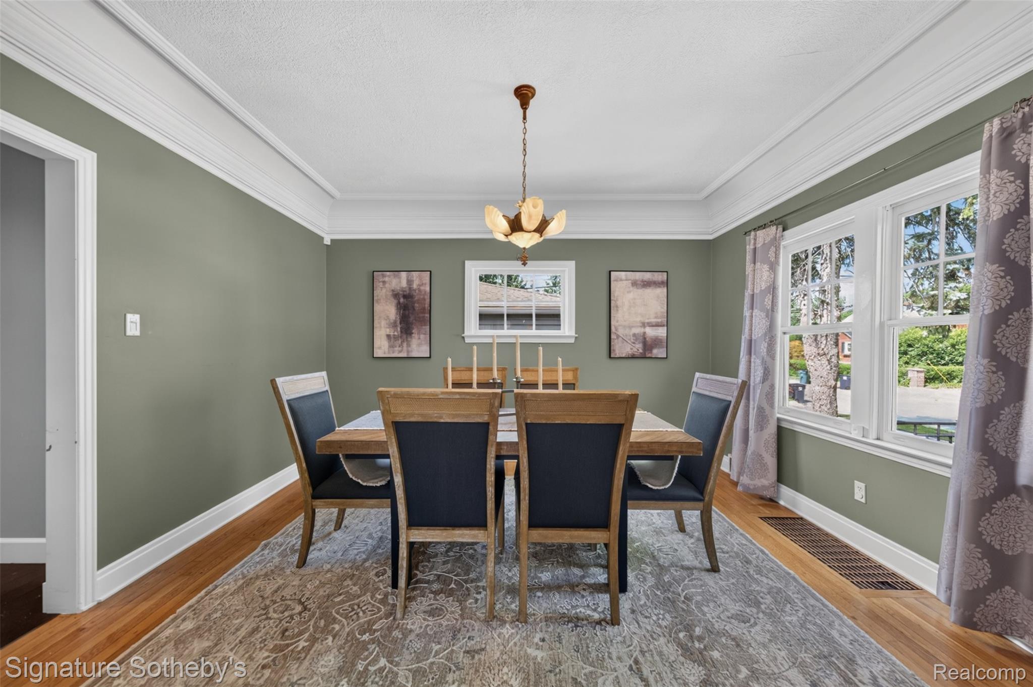 116 S Kenwood Avenue