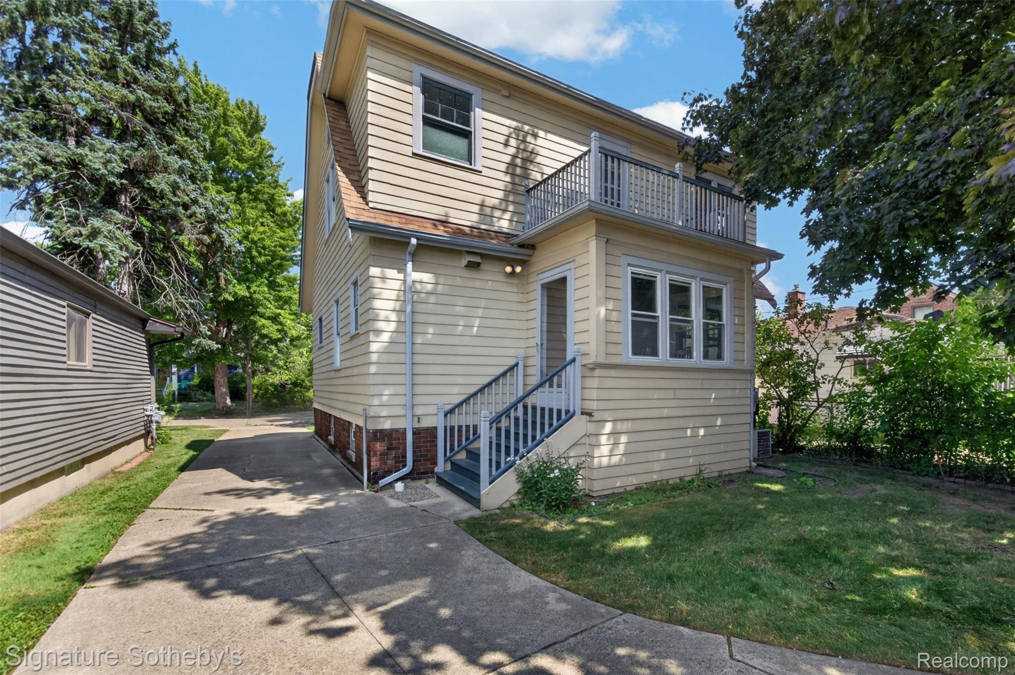 116 S Kenwood Avenue