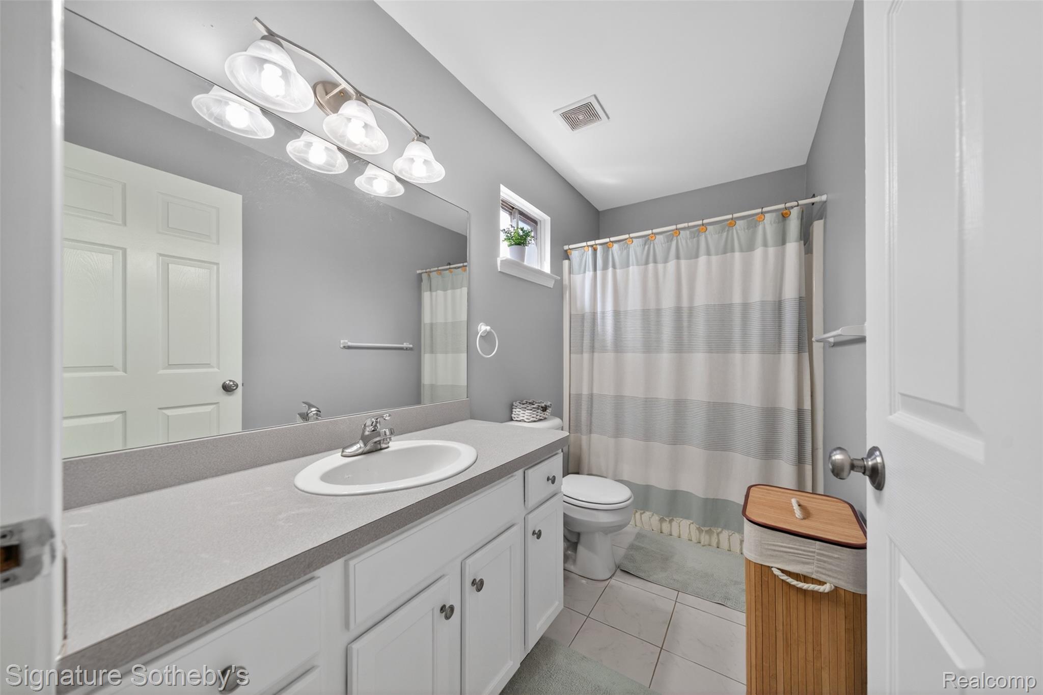 3332 Woodruff Meadows Court
