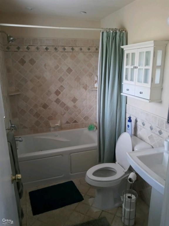1151 Winchcombe Dr