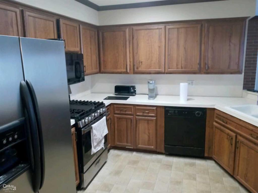 1151 Winchcombe Dr