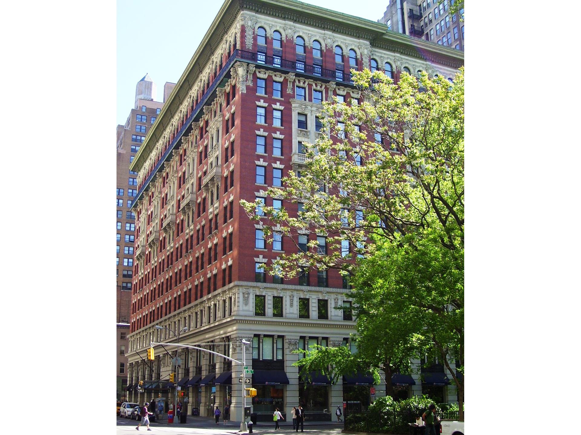 225 5TH Avenue 2F