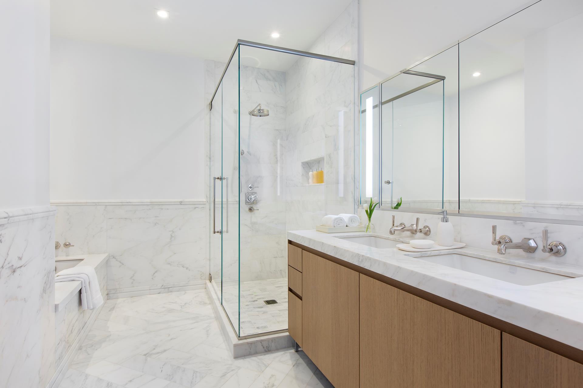 215 E 19TH Street 11D