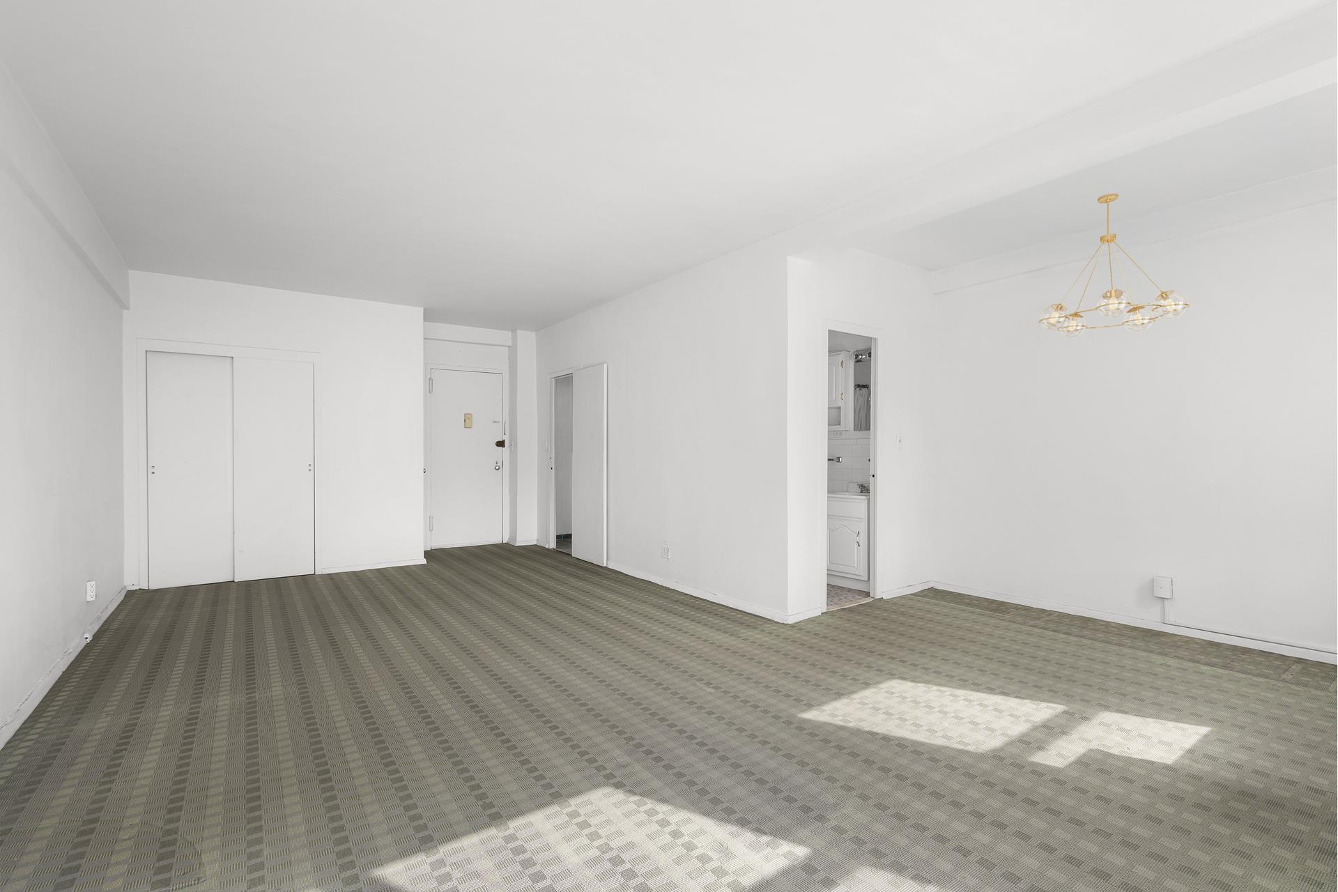 2 TUDOR CITY Place 2OS