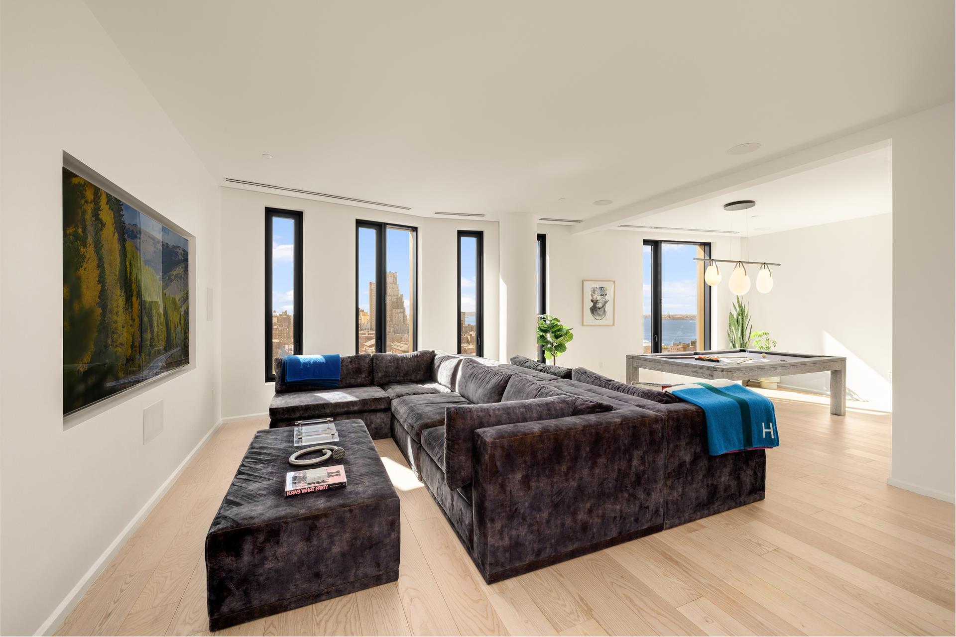 30 FRONT Street 21A/D