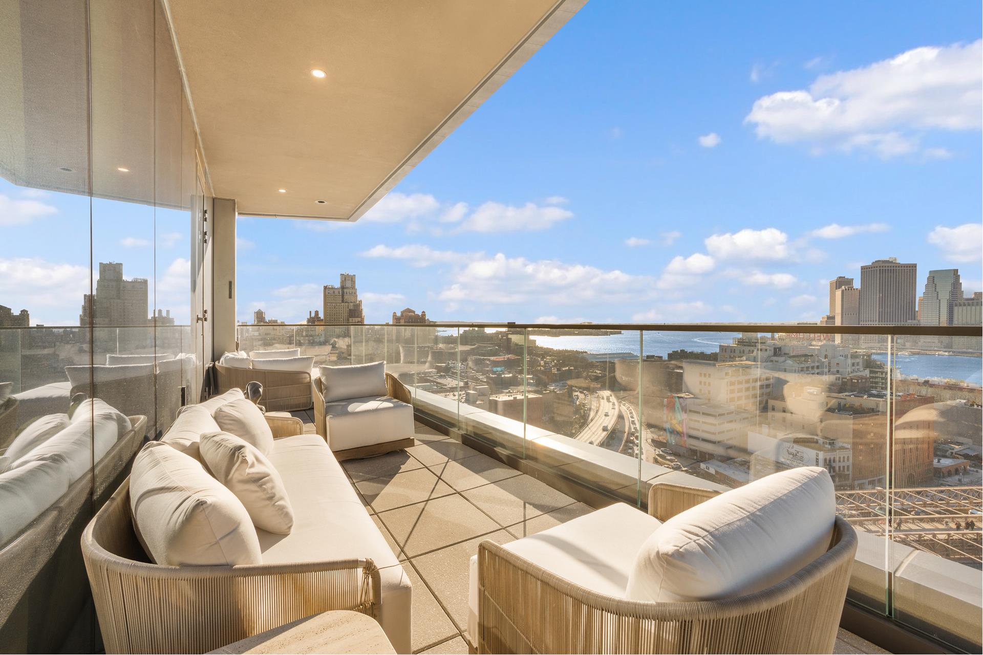 30 FRONT Street 21A/D