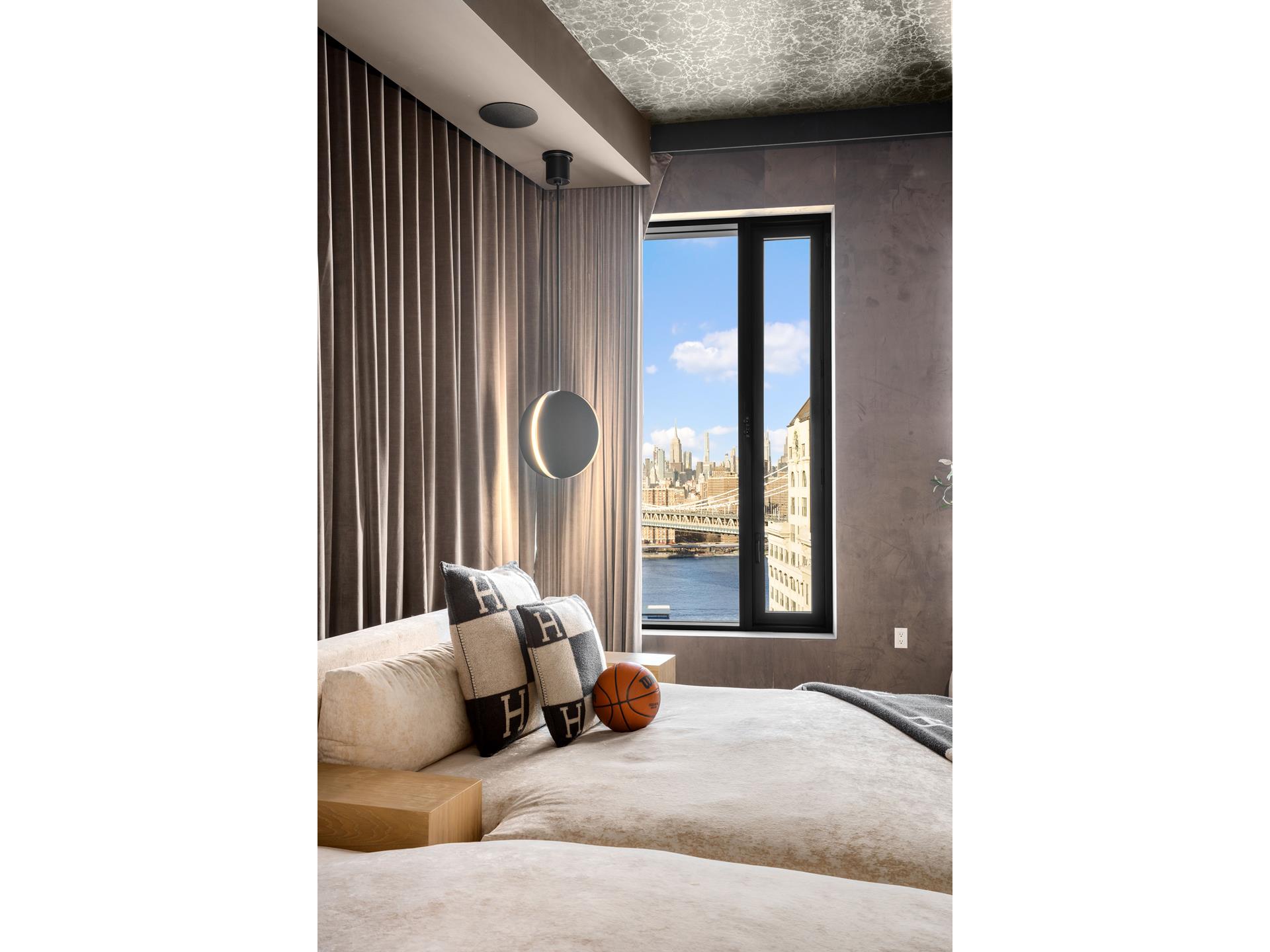 30 FRONT Street 21A/D