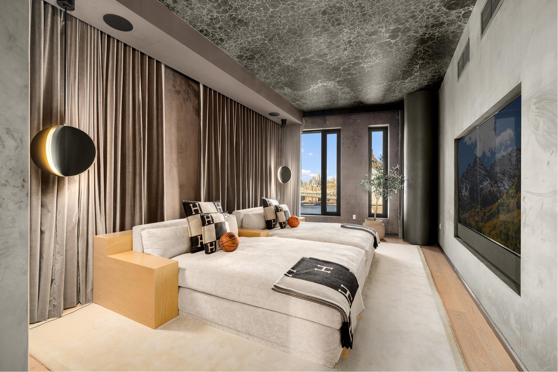 30 FRONT Street 21A/D