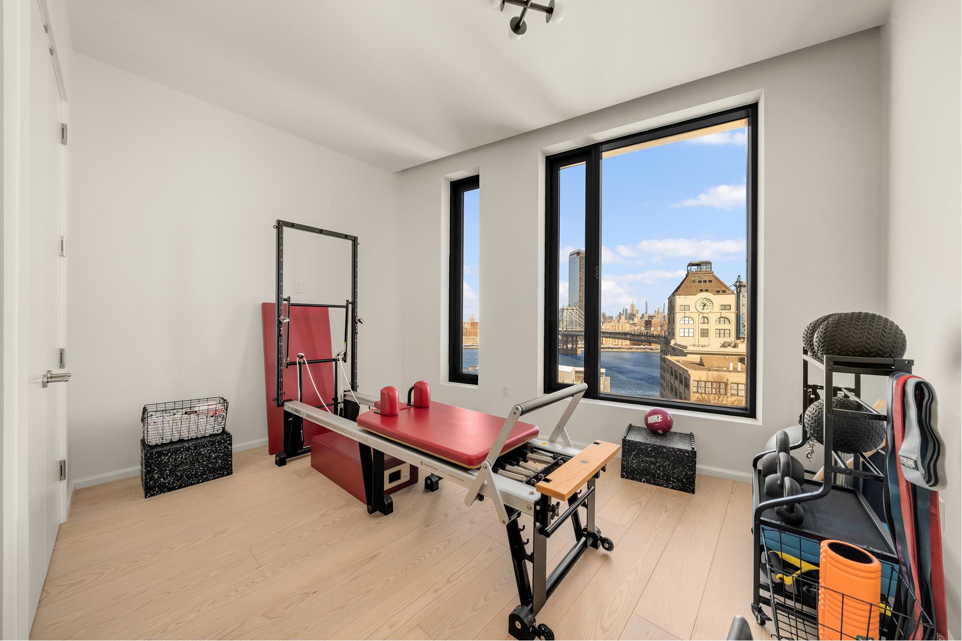 30 FRONT Street 21A/D