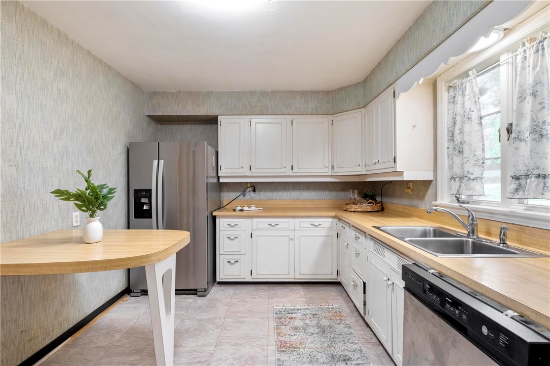 1024 Blackridge Road