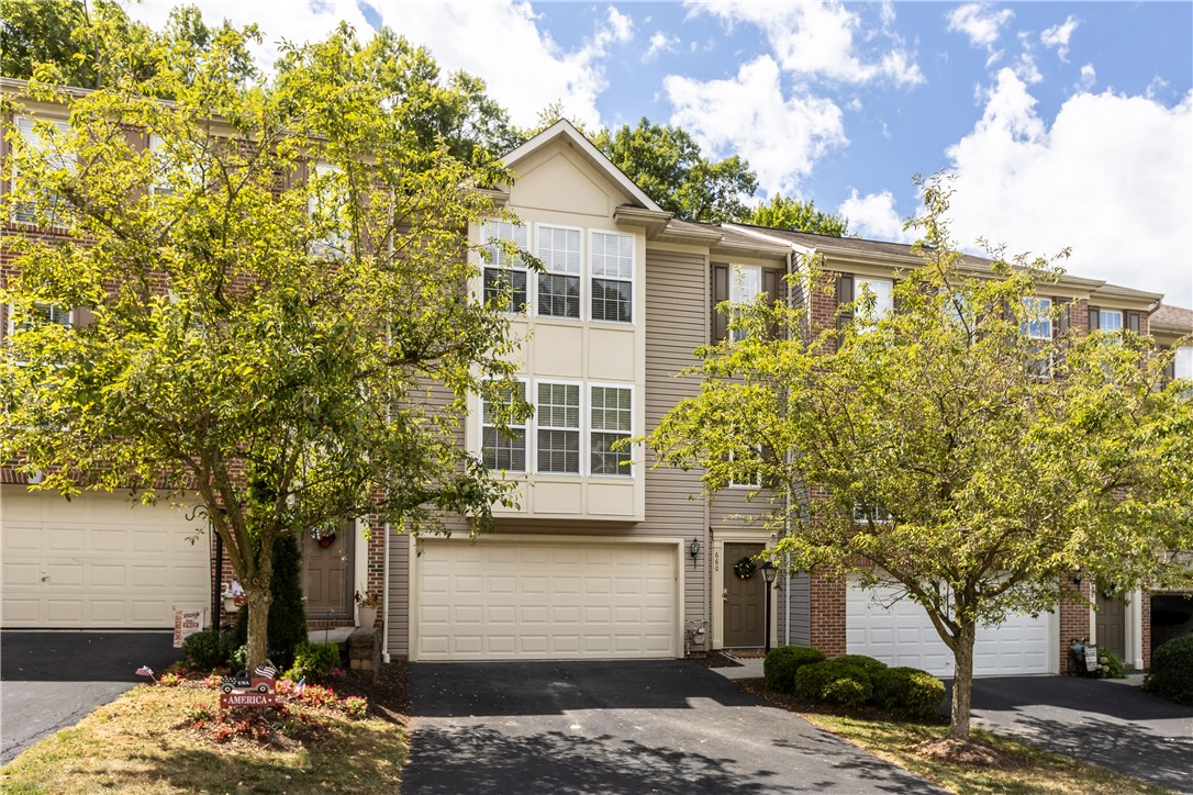 660 Village Green Blvd E