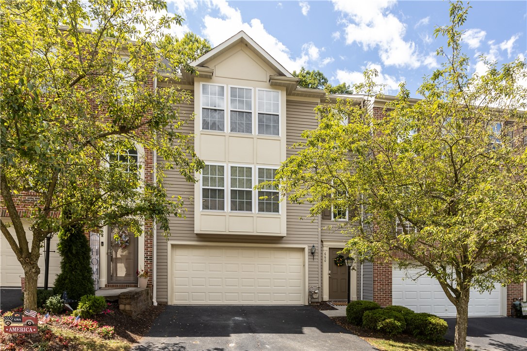 660 Village Green Blvd E