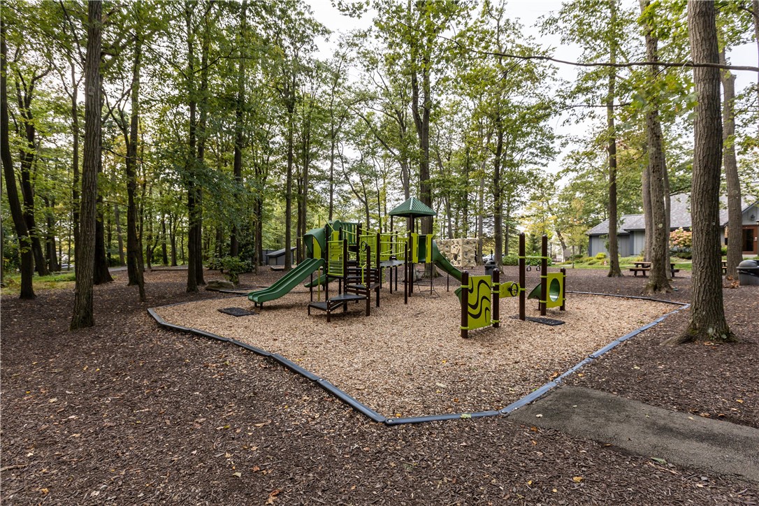 1812 Eagles Ridge Ct