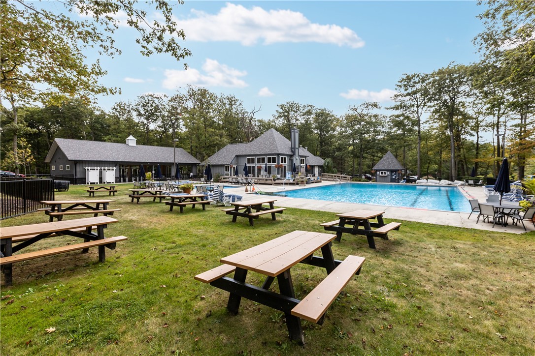 1812 Eagles Ridge Ct