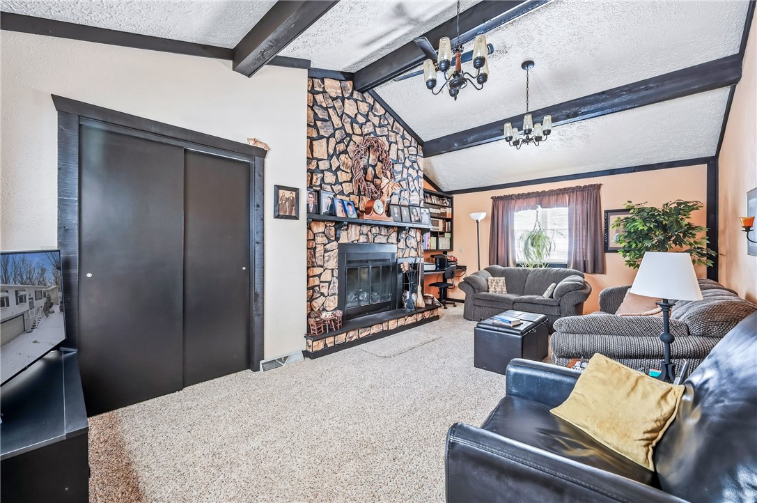 1416 Skyline Dr