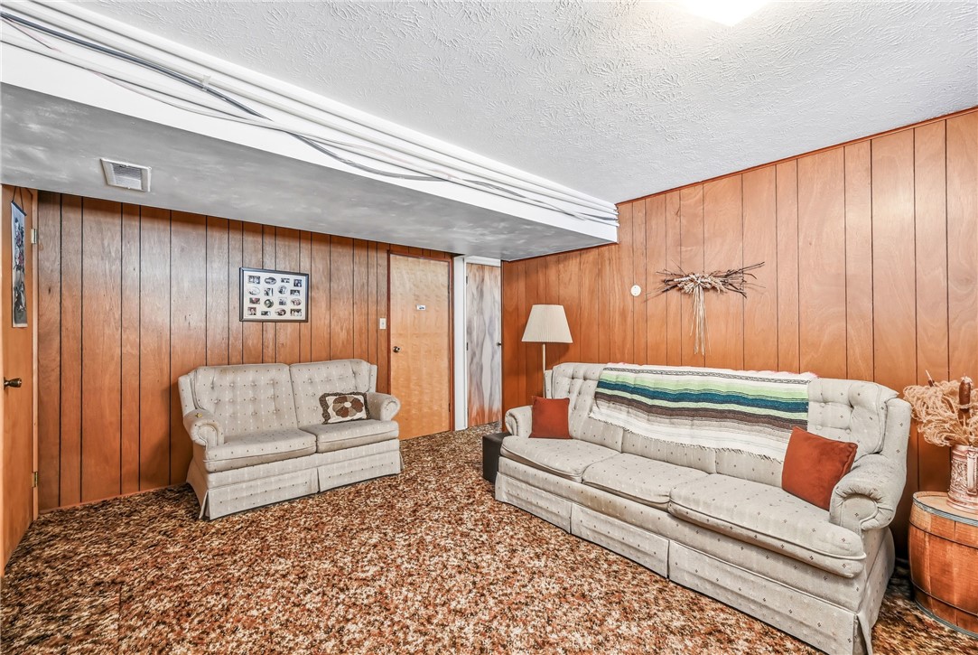 1416 Skyline Dr