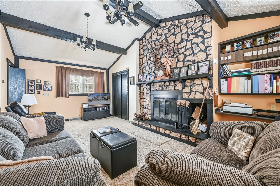 1416 Skyline Dr