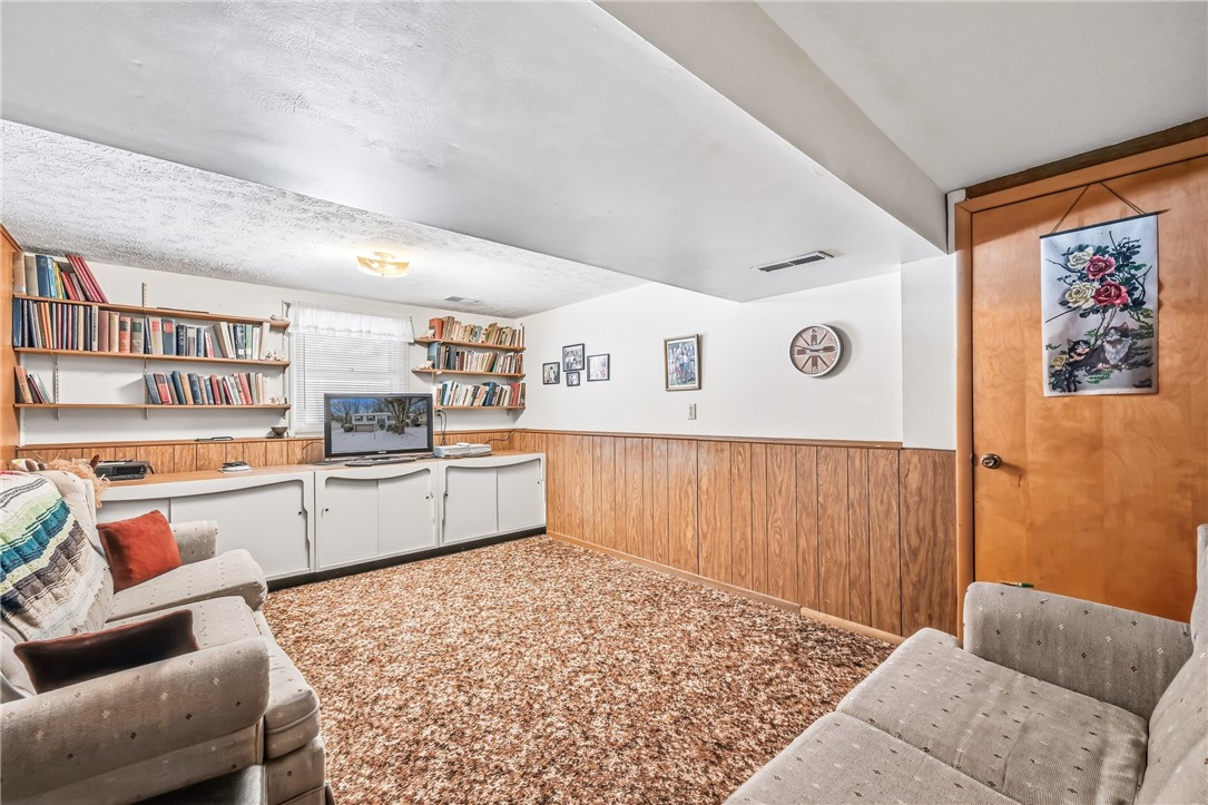 1416 Skyline Dr