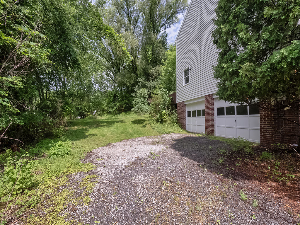 2551 Cole ROAD