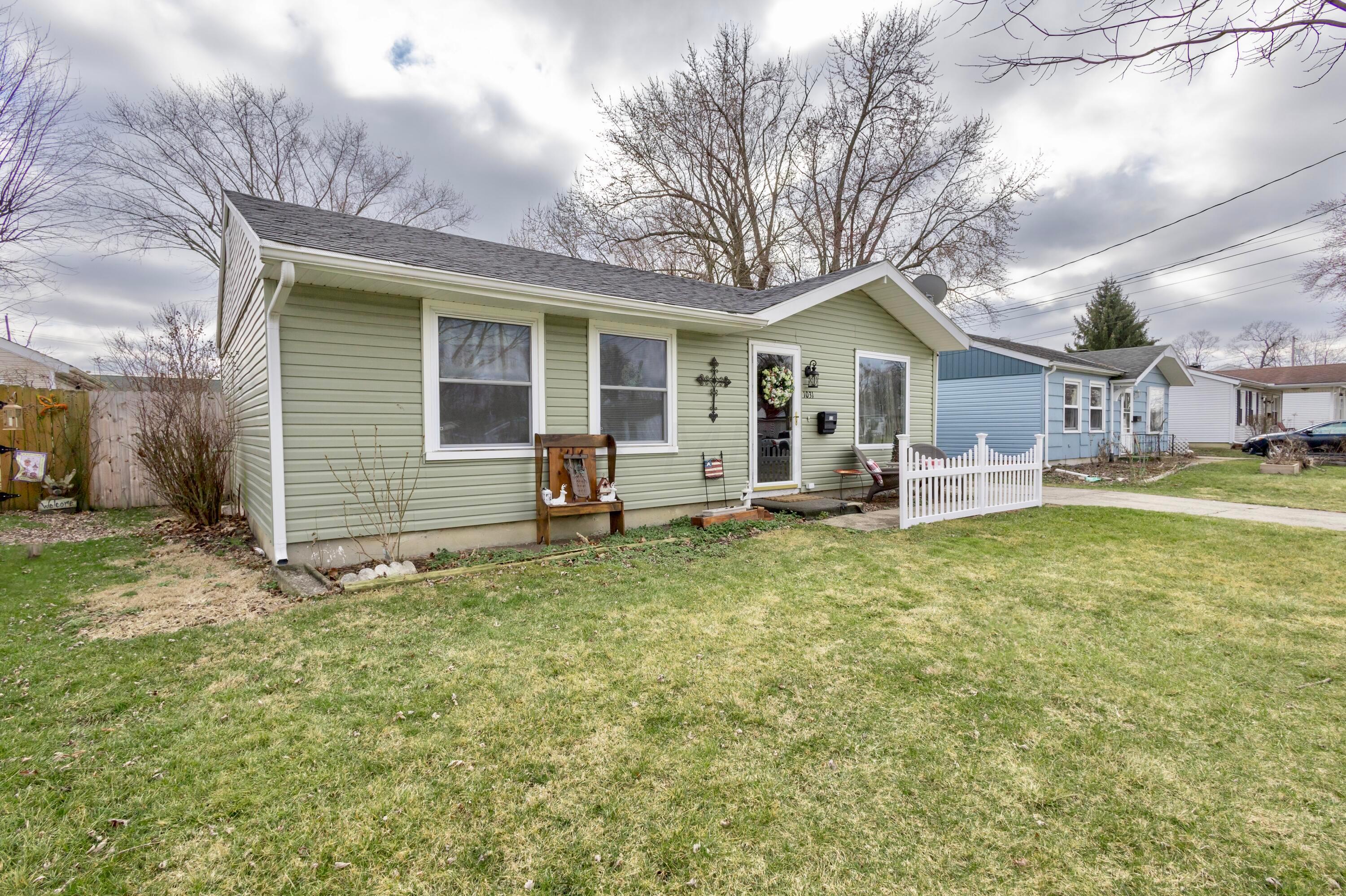 1031 Robinson Street