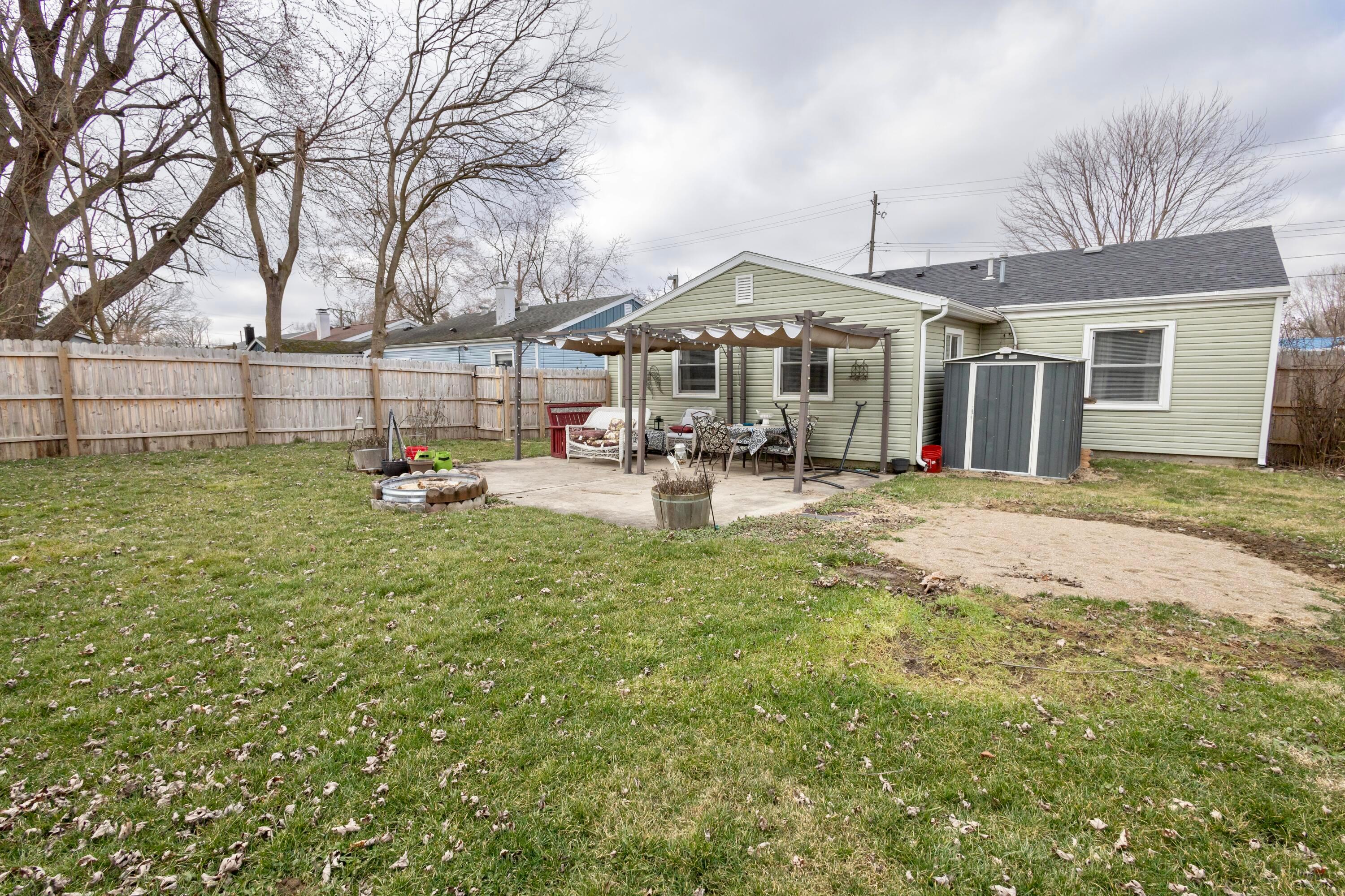 1031 Robinson Street