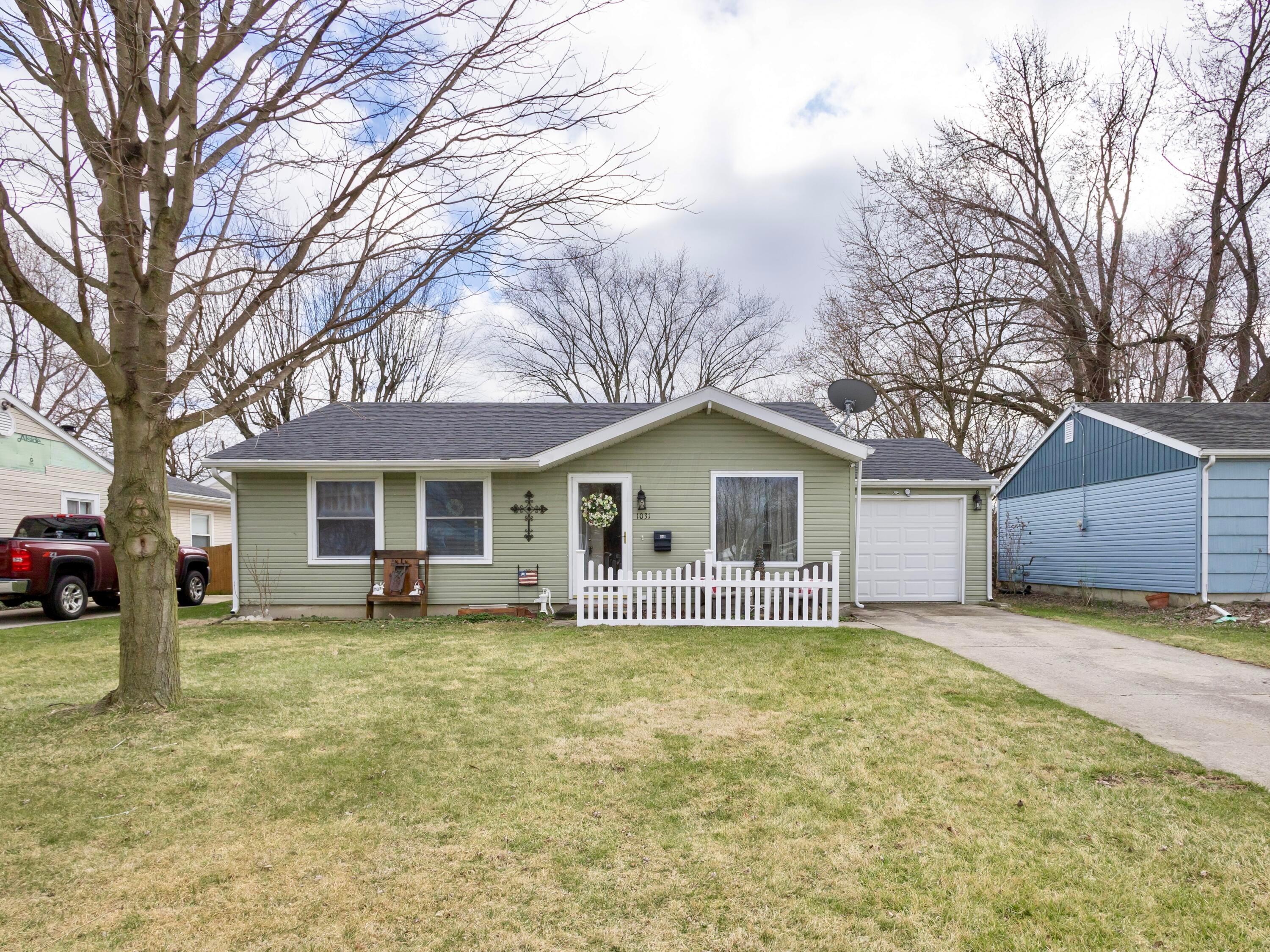 1031 Robinson Street