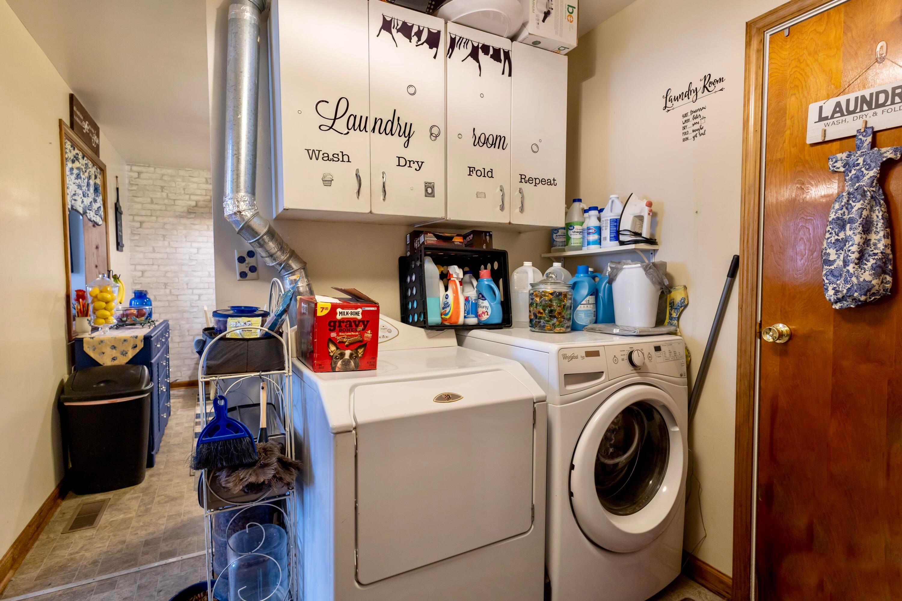 1031 Robinson Street