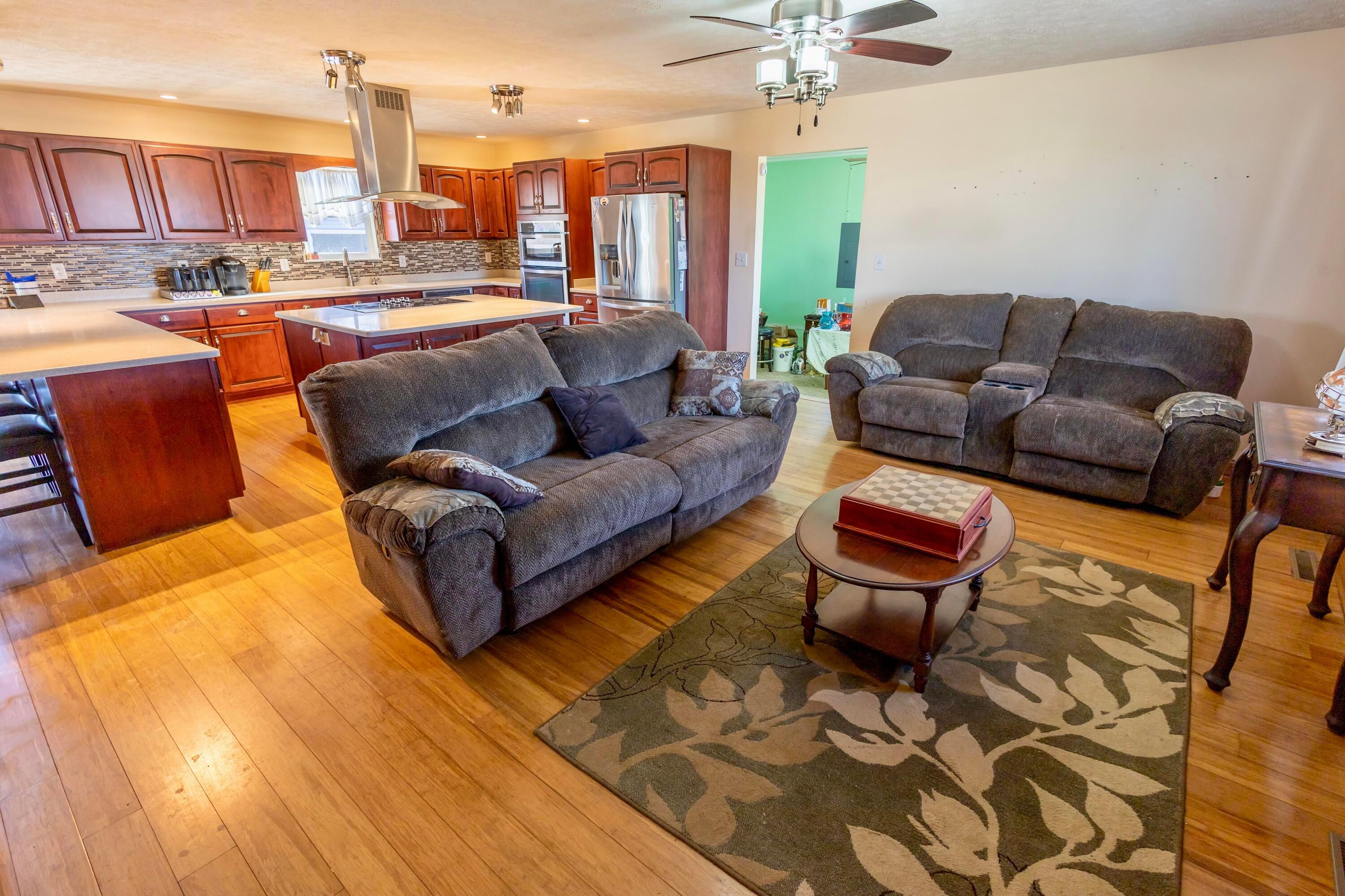 2517 Marion Cardington Road E