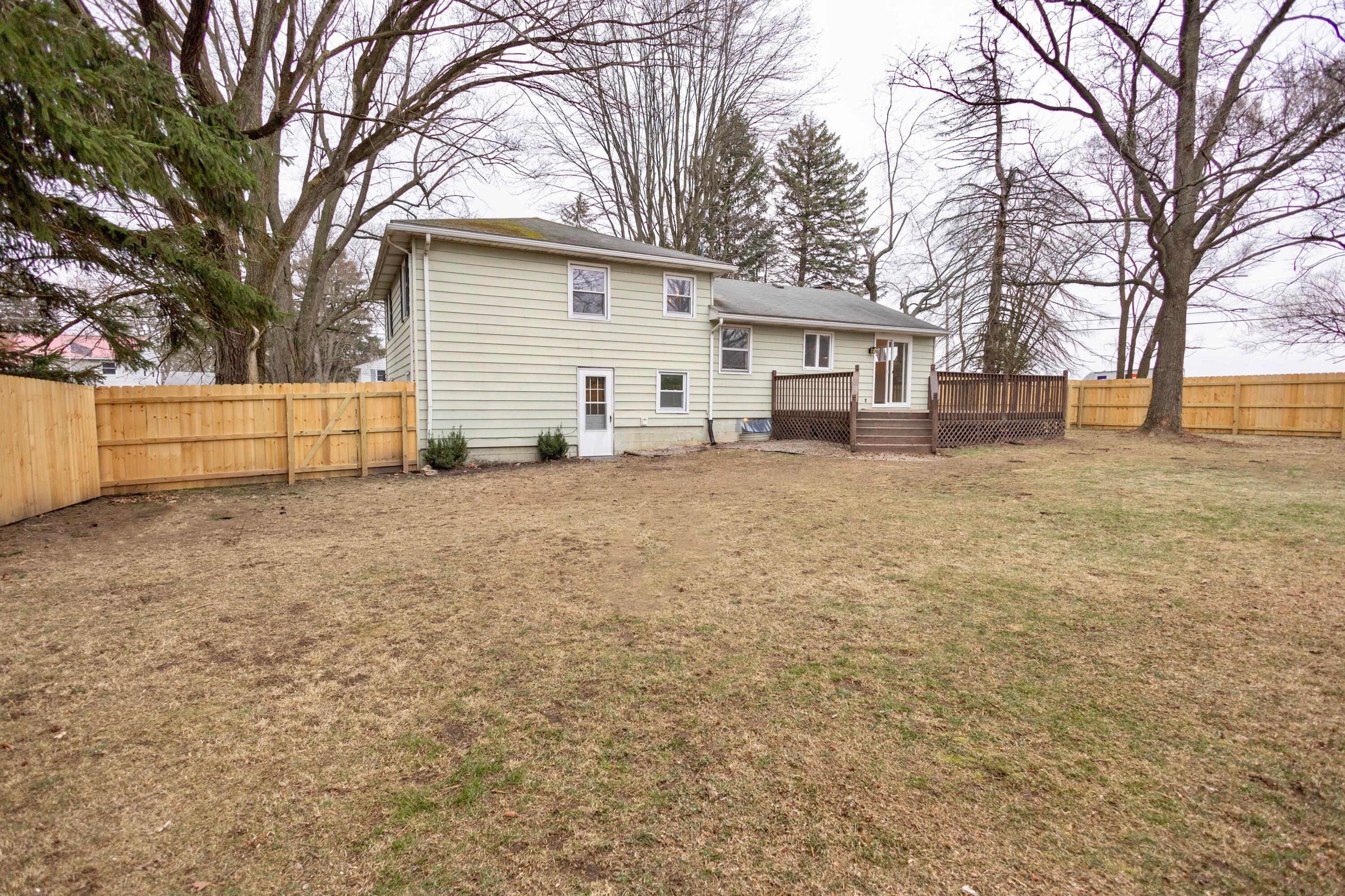 810 Richland Terrace