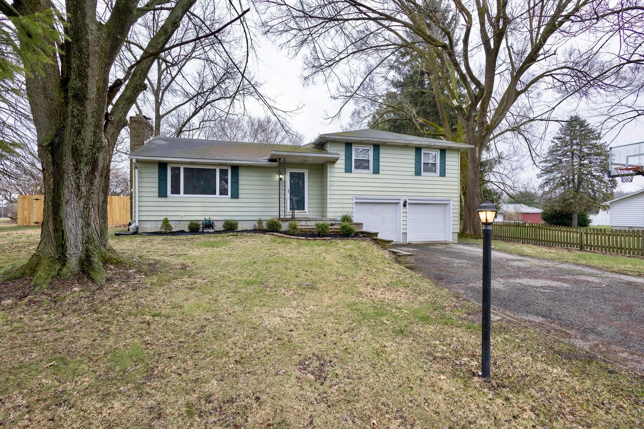 810 Richland Terrace