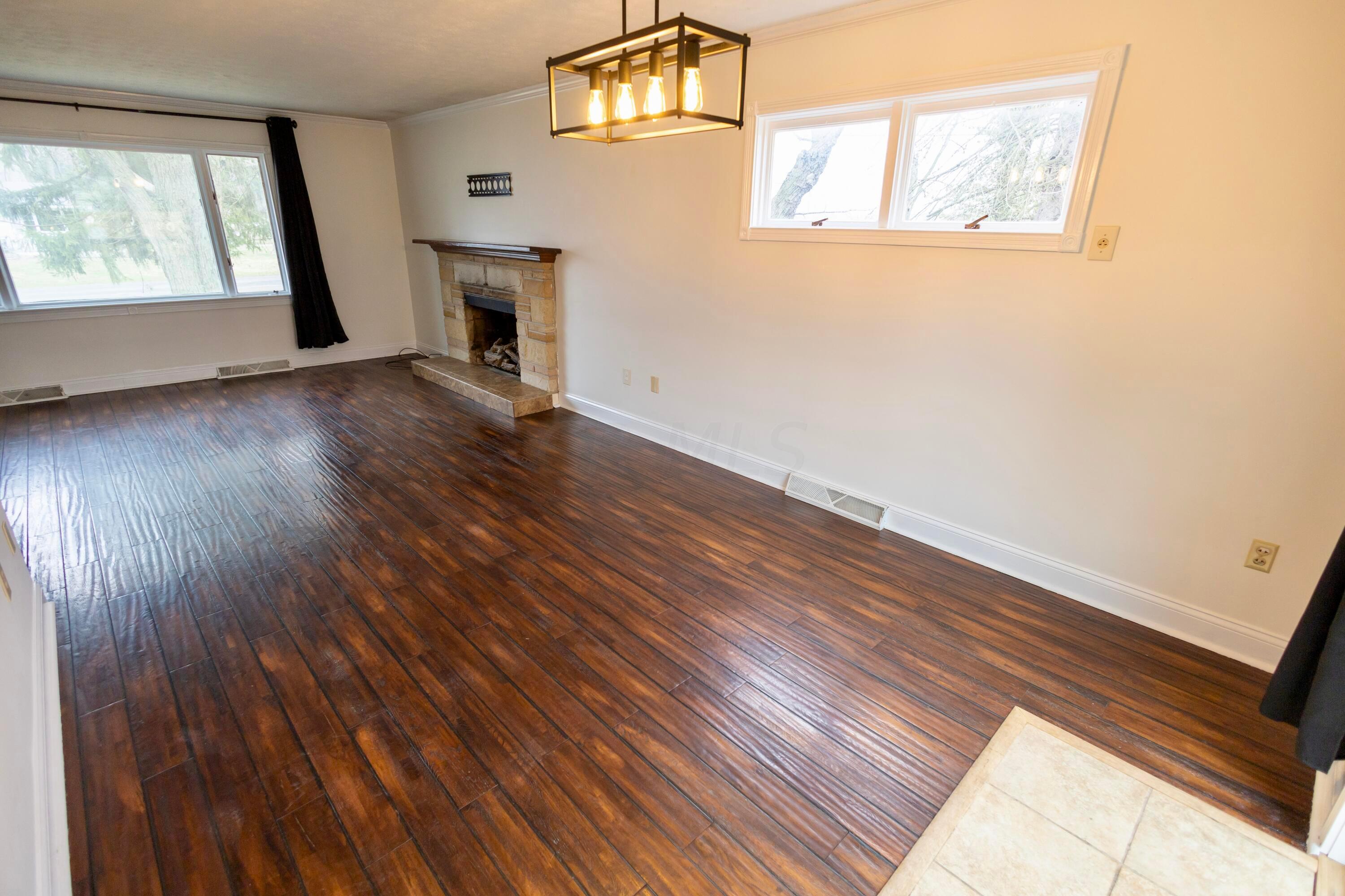 810 Richland Terrace