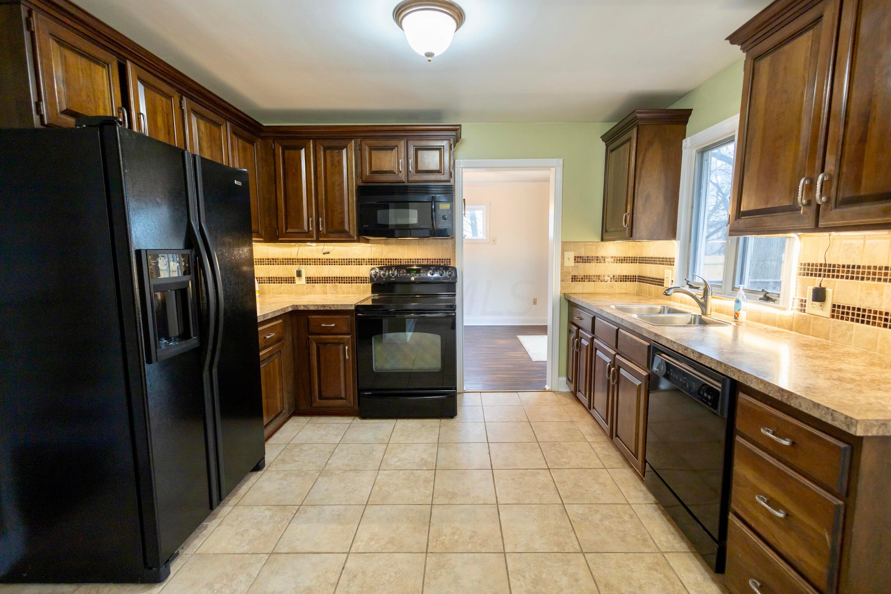 810 Richland Terrace