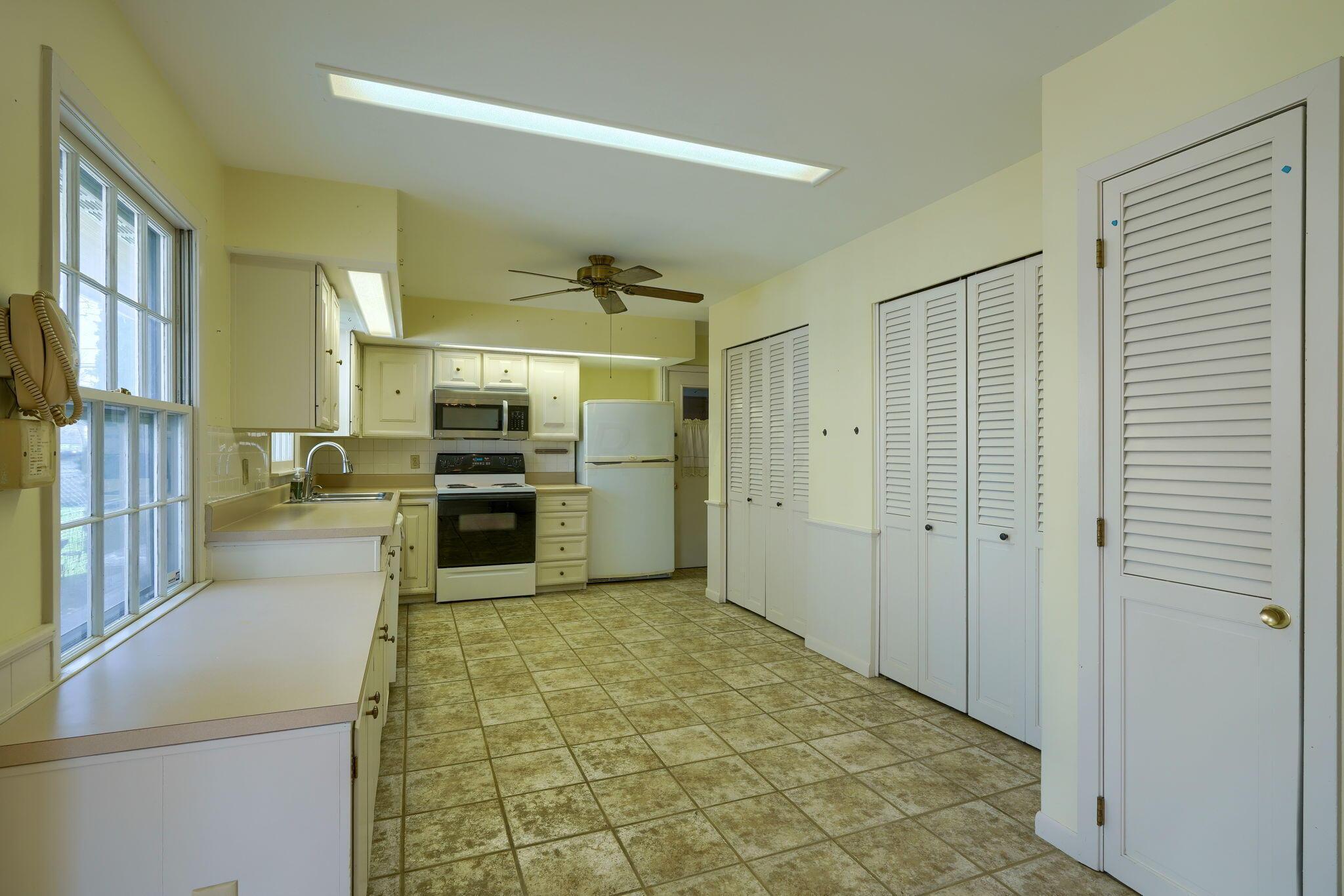 1010 Marseille Drive