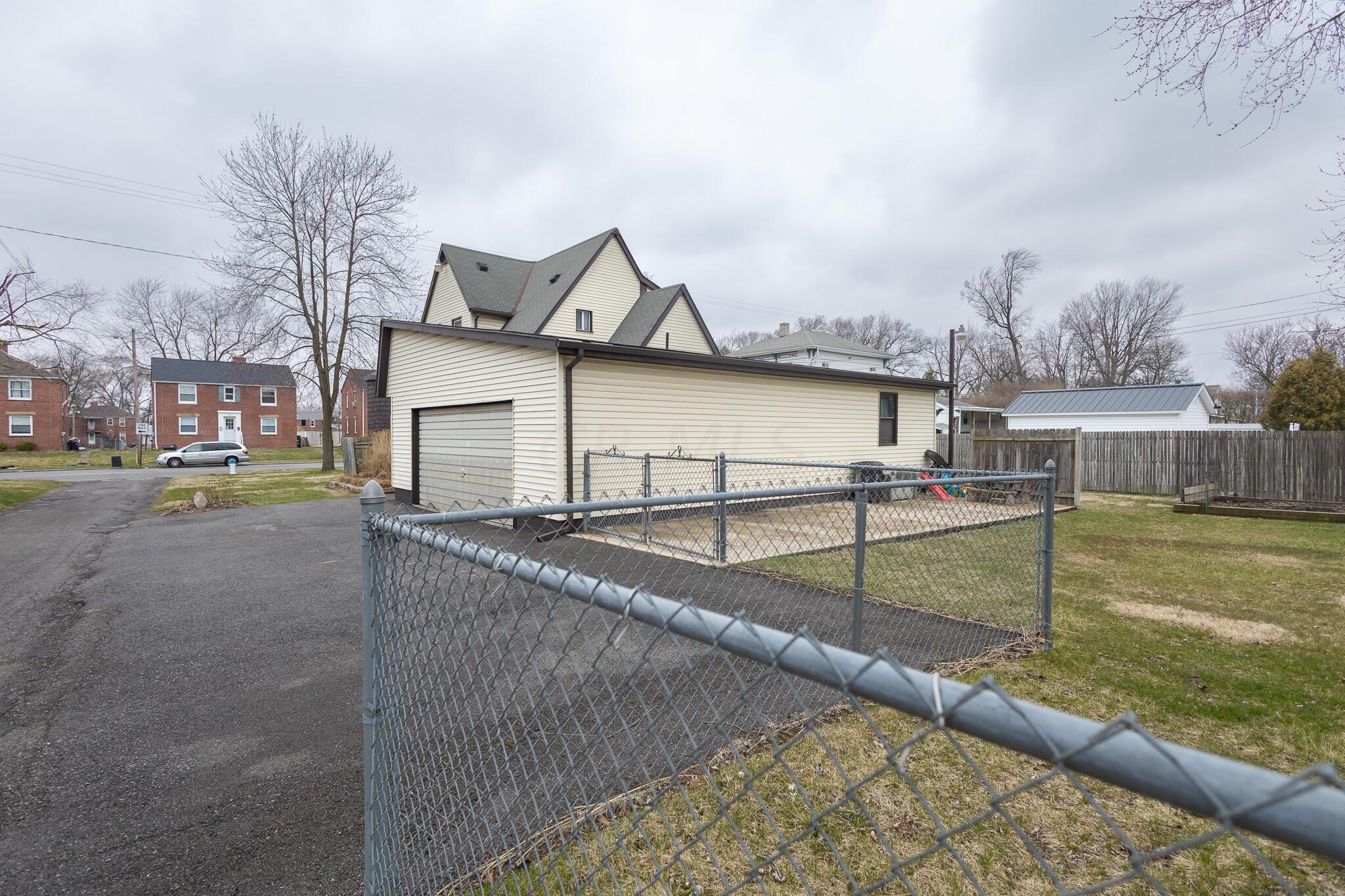 458 N Prospect Street