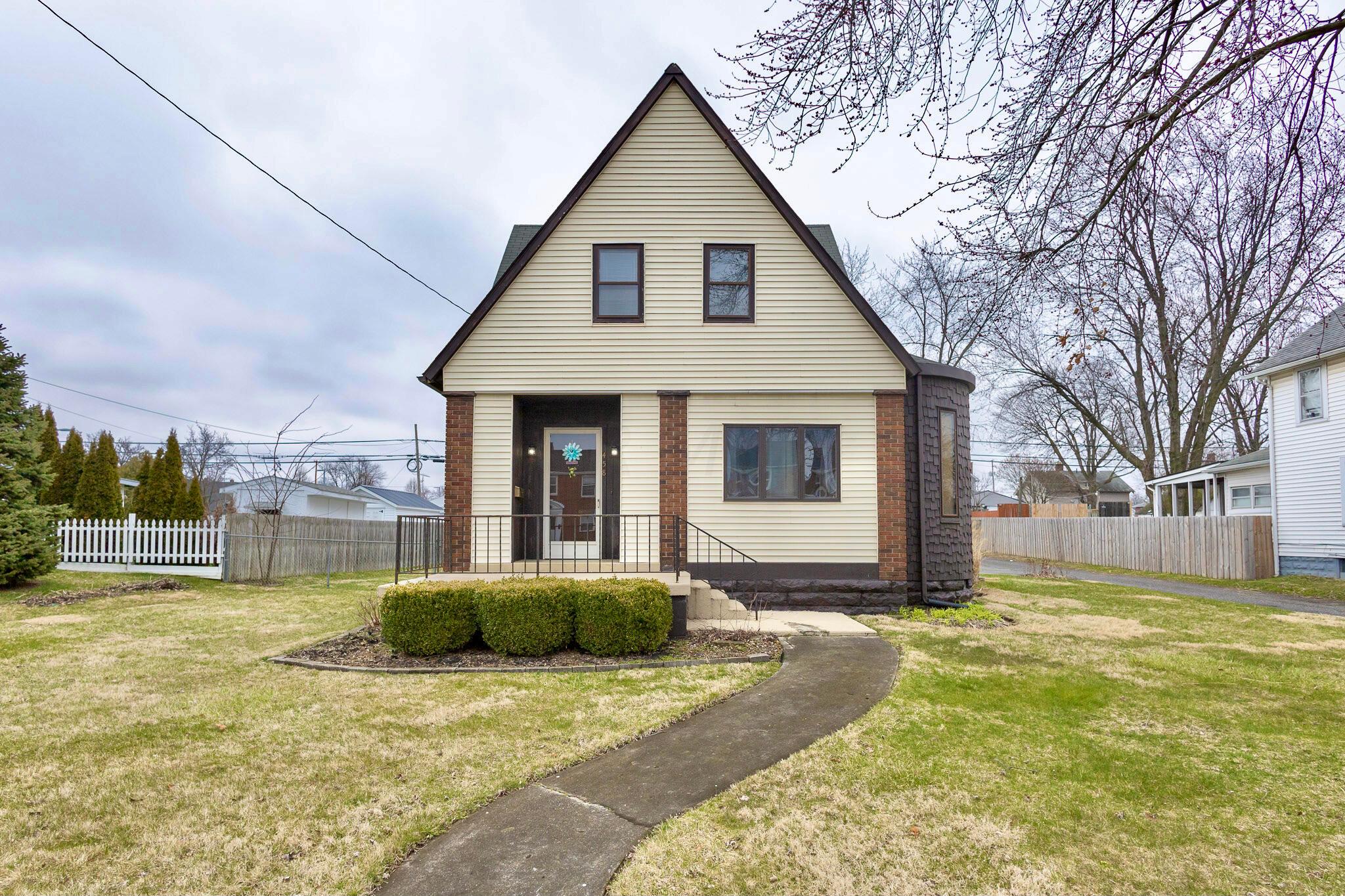 458 N Prospect Street