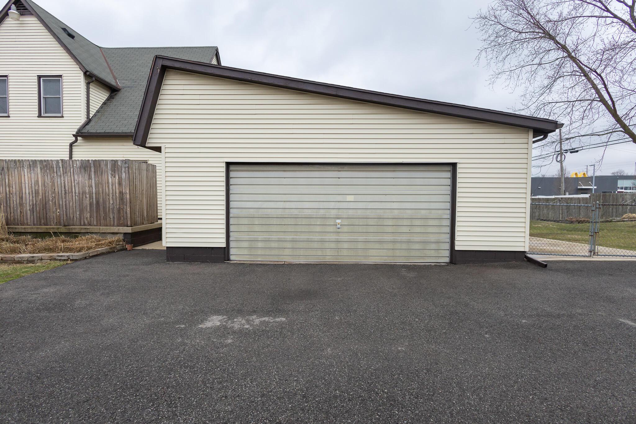 458 N Prospect Street