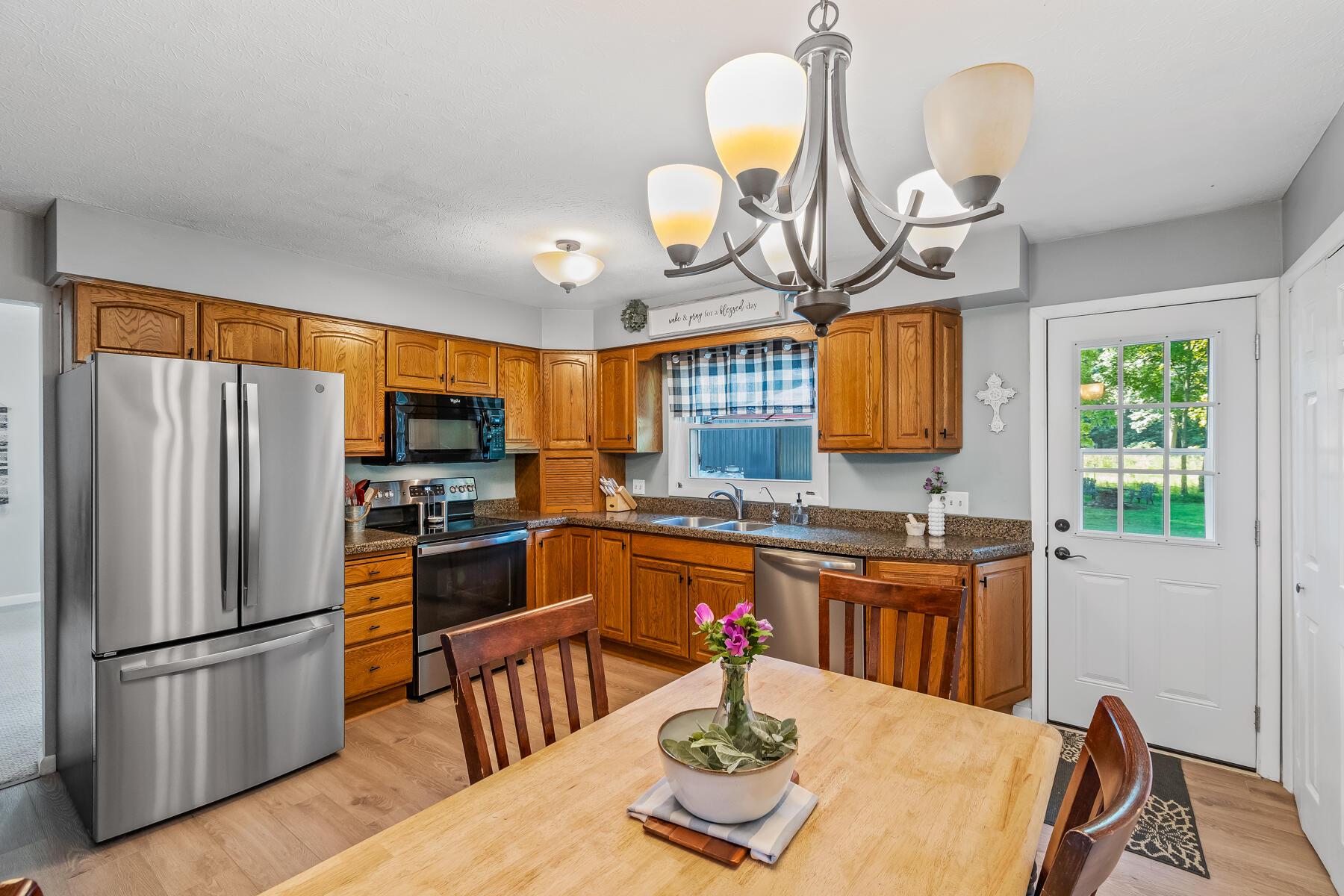 795 Irvin Shoots Road E