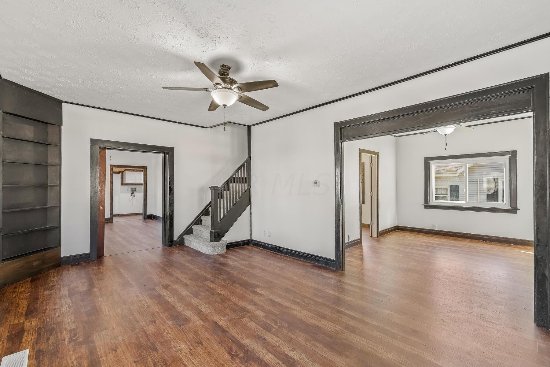 115 W Bomford Street