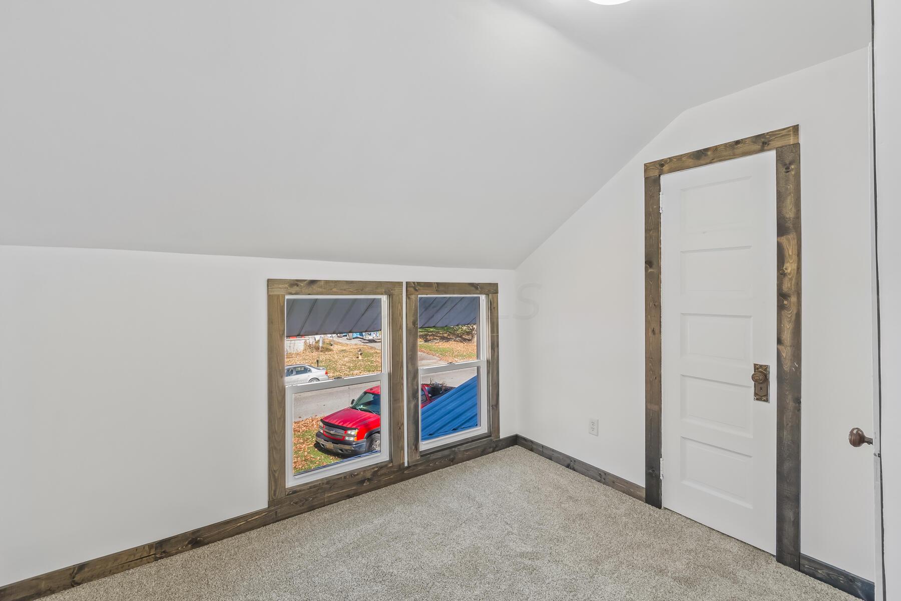 115 W Bomford Street