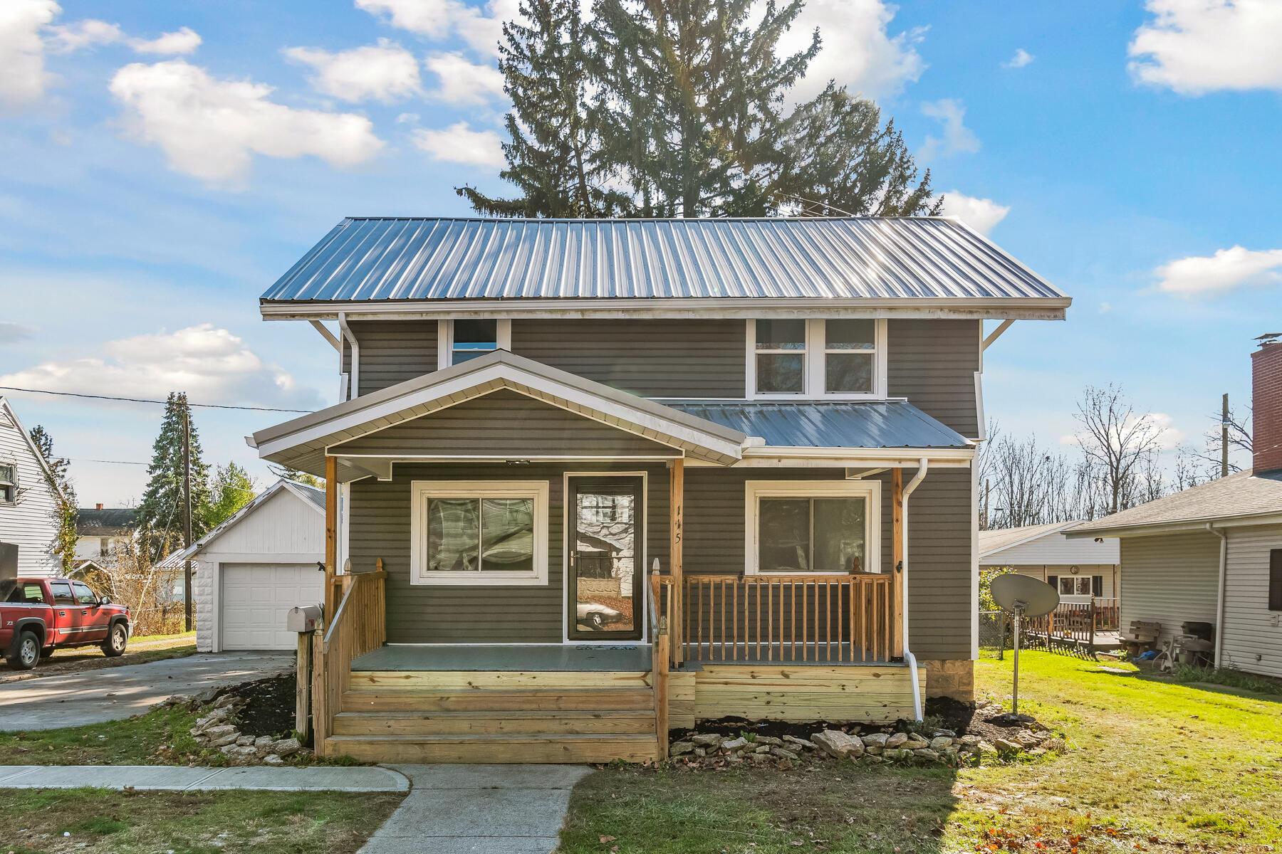 115 W Bomford Street