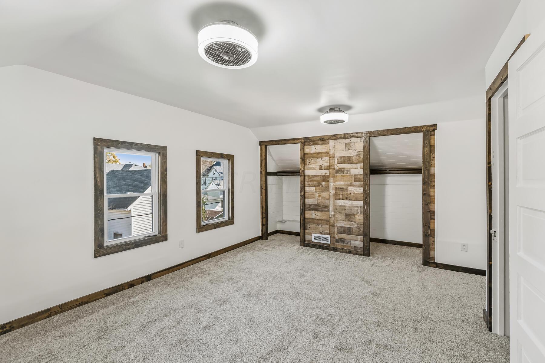 115 W Bomford Street