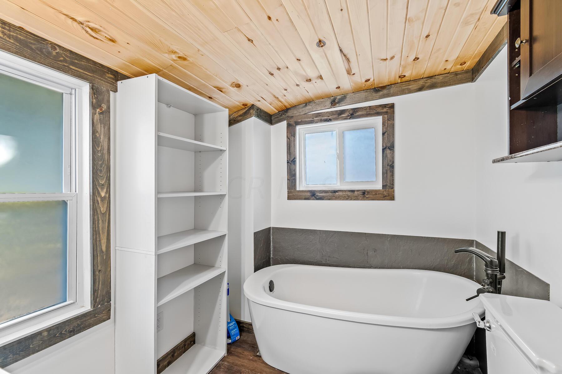 115 W Bomford Street