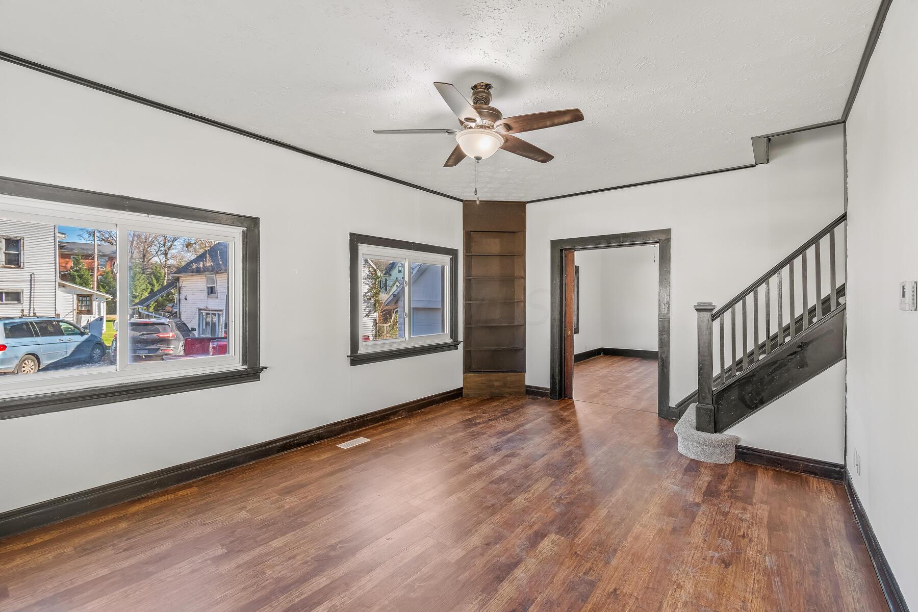 115 W Bomford Street