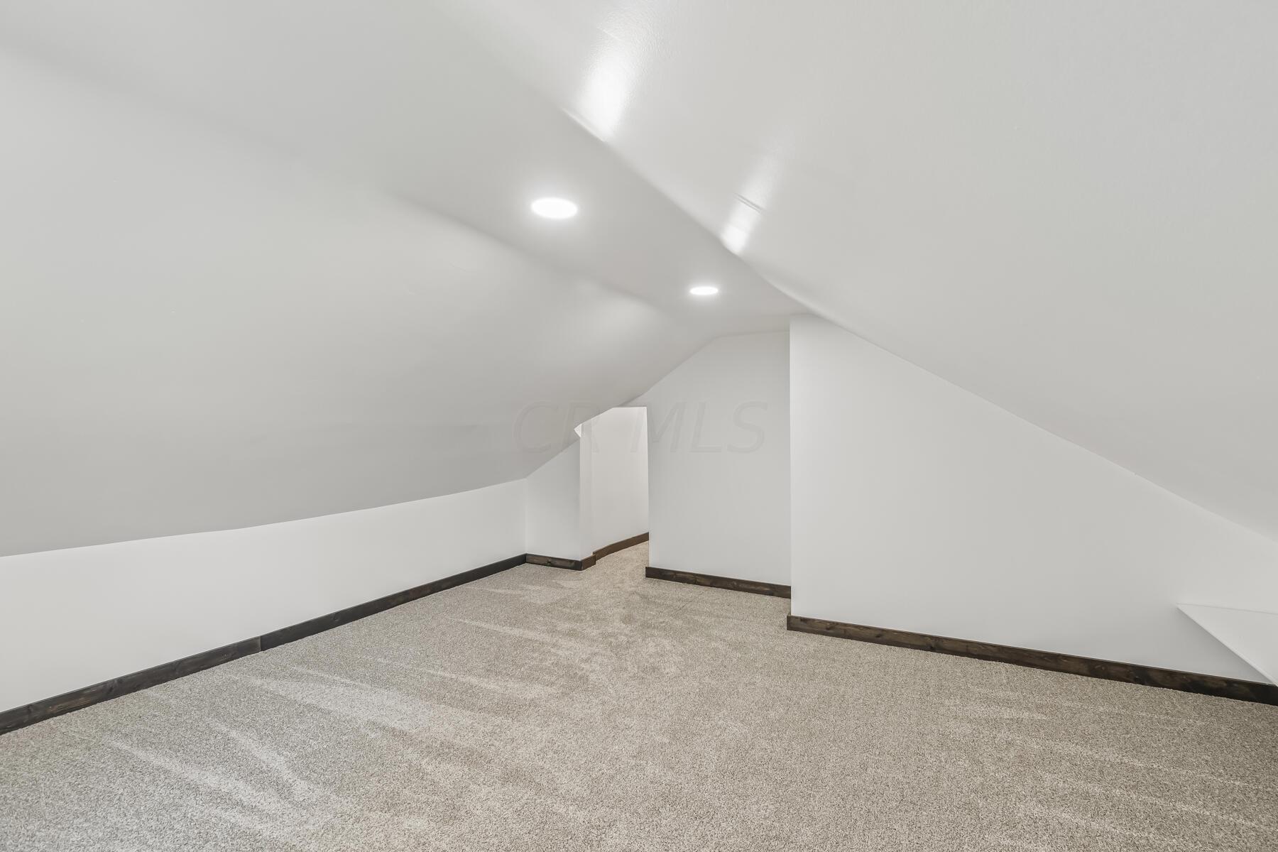 115 W Bomford Street