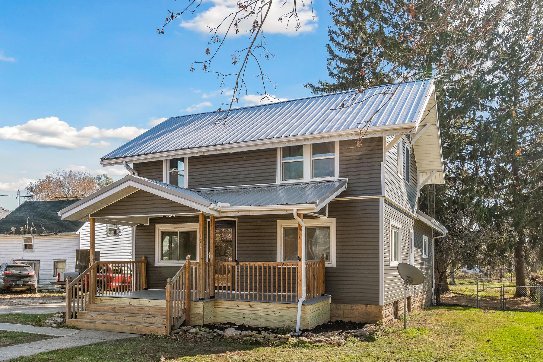 115 W Bomford Street