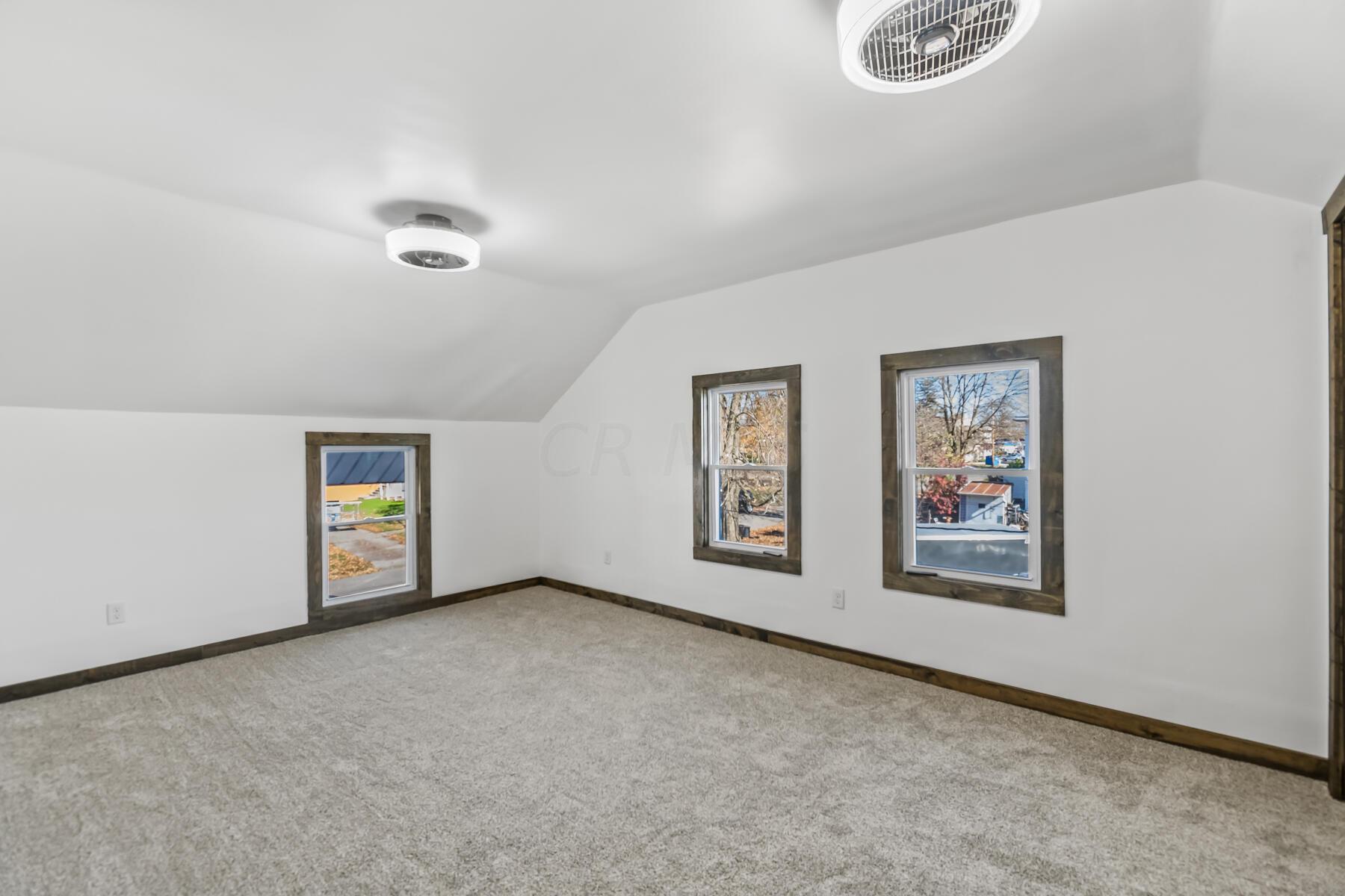 115 W Bomford Street