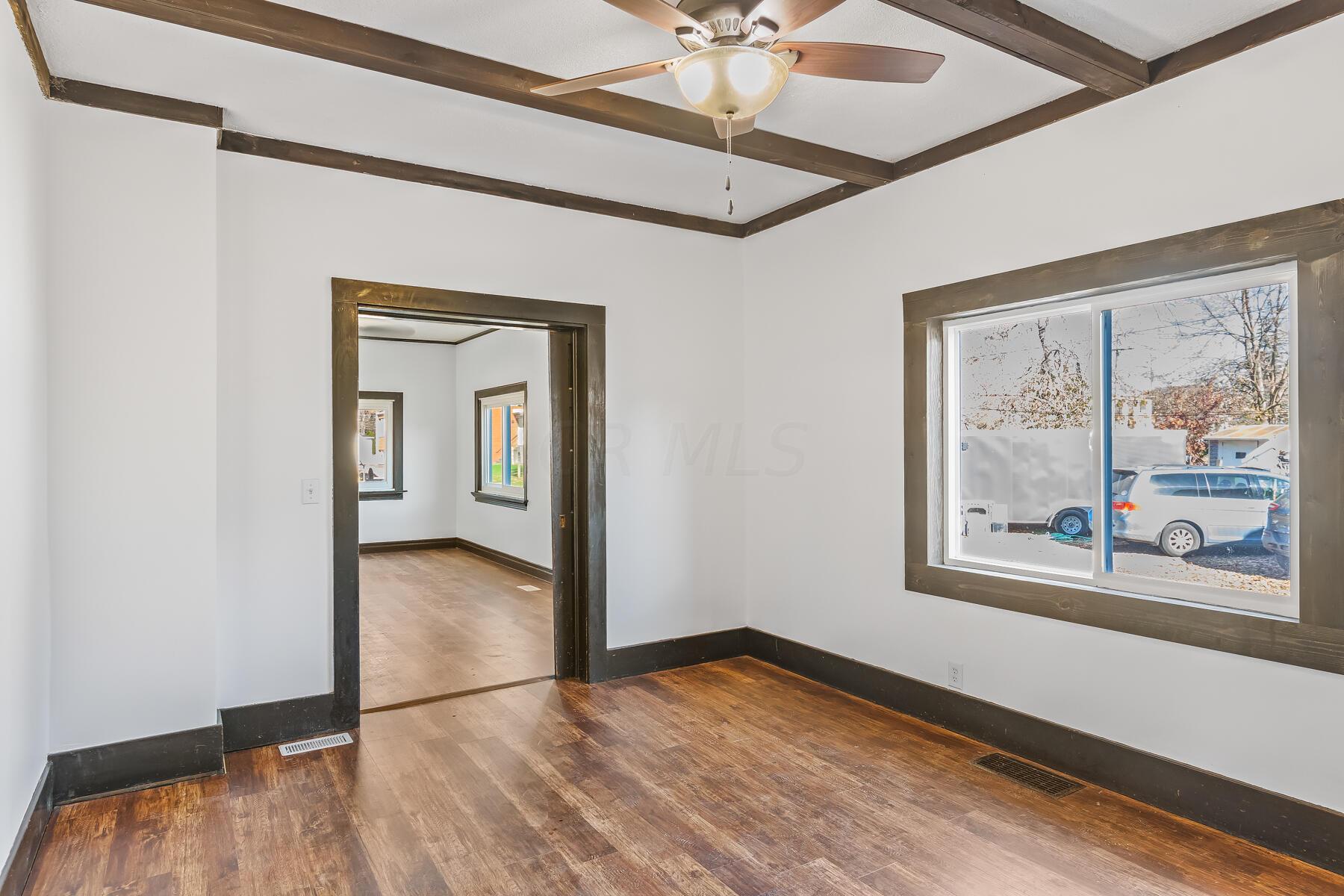 115 W Bomford Street