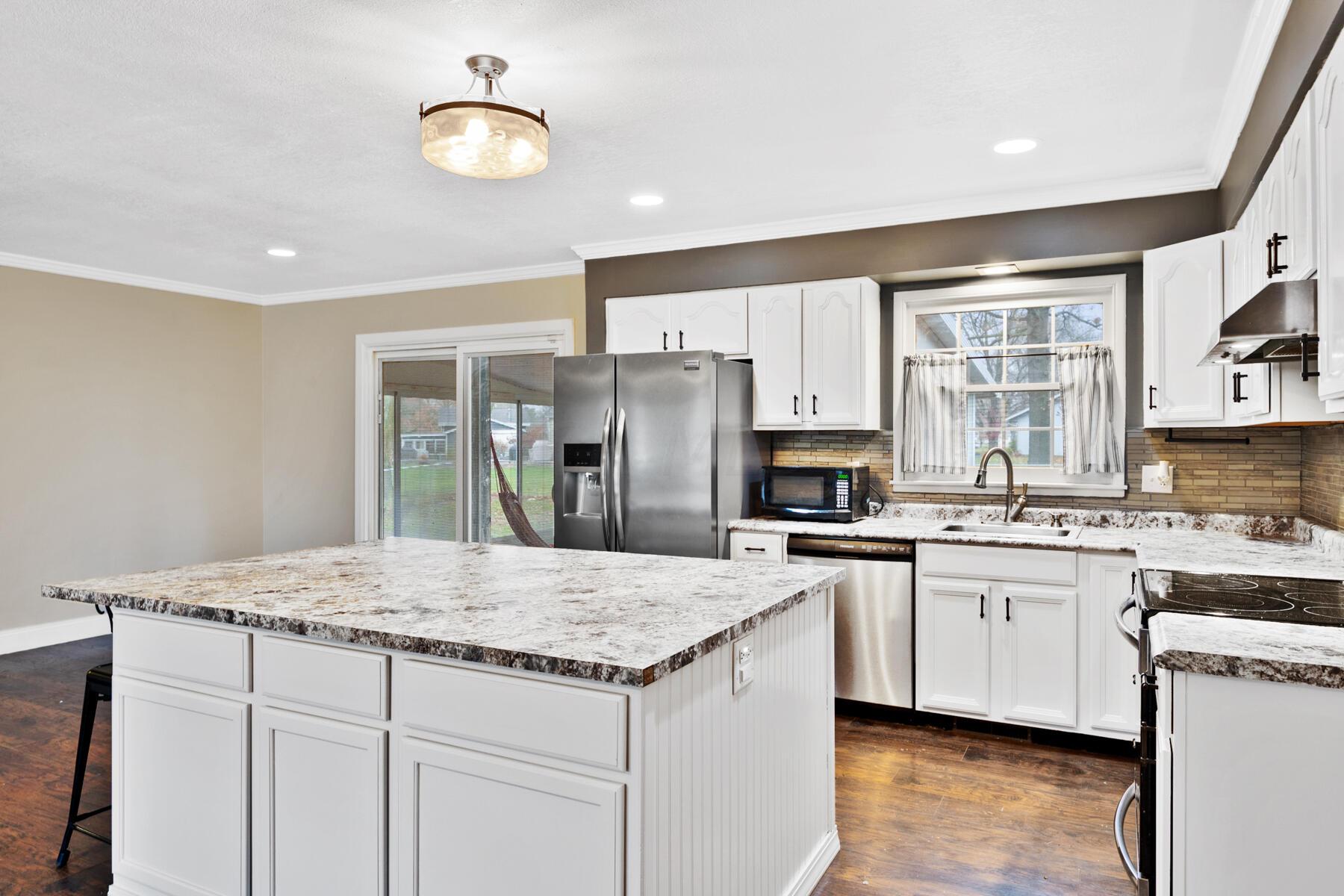 1040 Champagne Drive