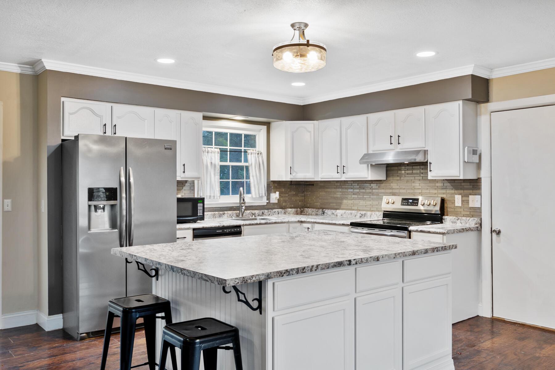 1040 Champagne Drive