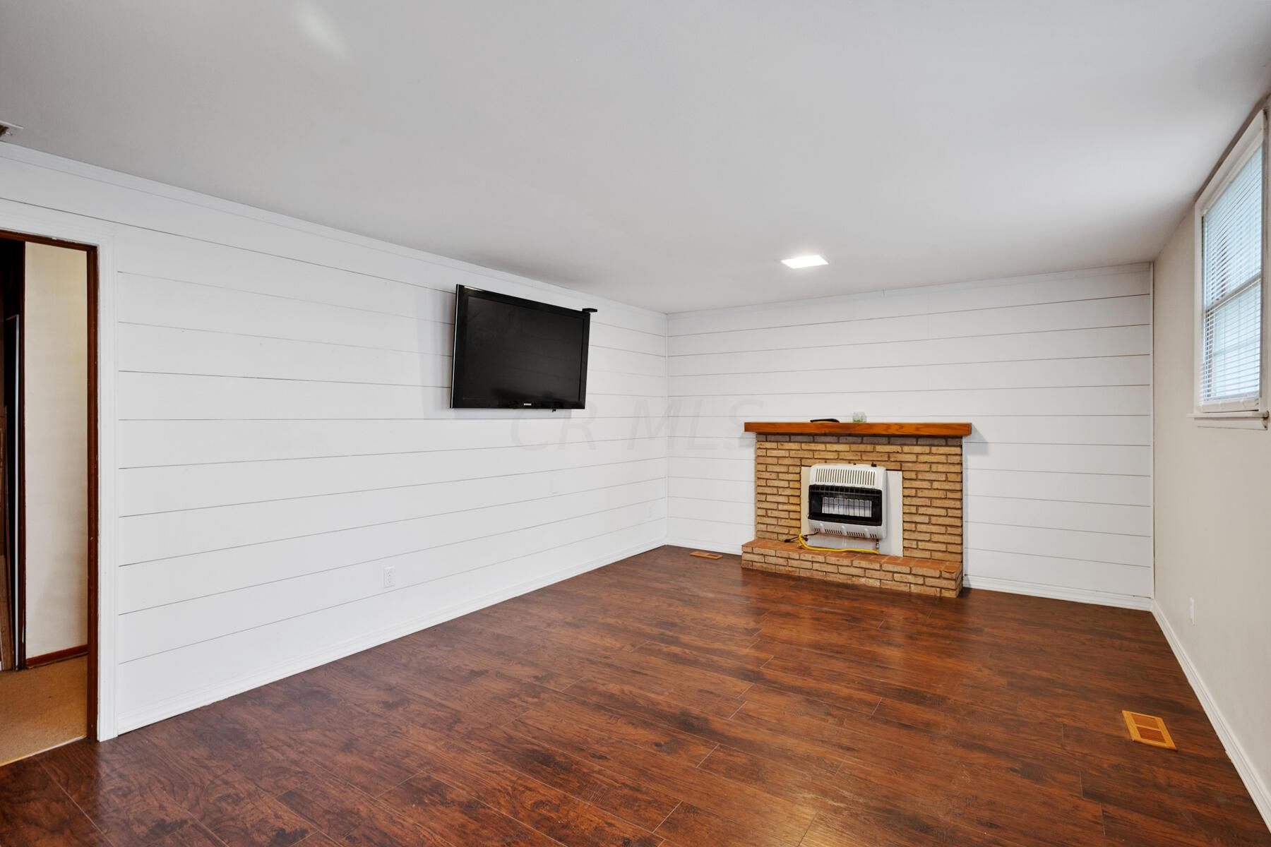 1040 Champagne Drive